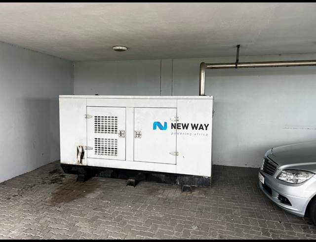 900M² WAREHOUSE TO LET IN AIRPORT INDUSTRIA